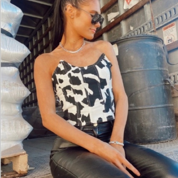 Cow print corset top - Picture 2 of 4